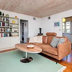 Vakantiehuis Three-Bedroom Holiday home in Væggerløse 22 *
