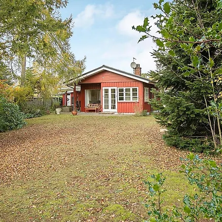 Casa vacanze 5 Person Holiday Home In Vaeggerlose Bøtø By