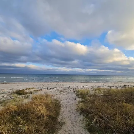 5 Person In Vaeggerlose Bøtø By